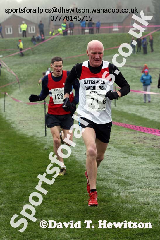 Veterans race, Durham Cathedral Cross Country Relays. Photo: David T. Hewitson/Sports for All Pics